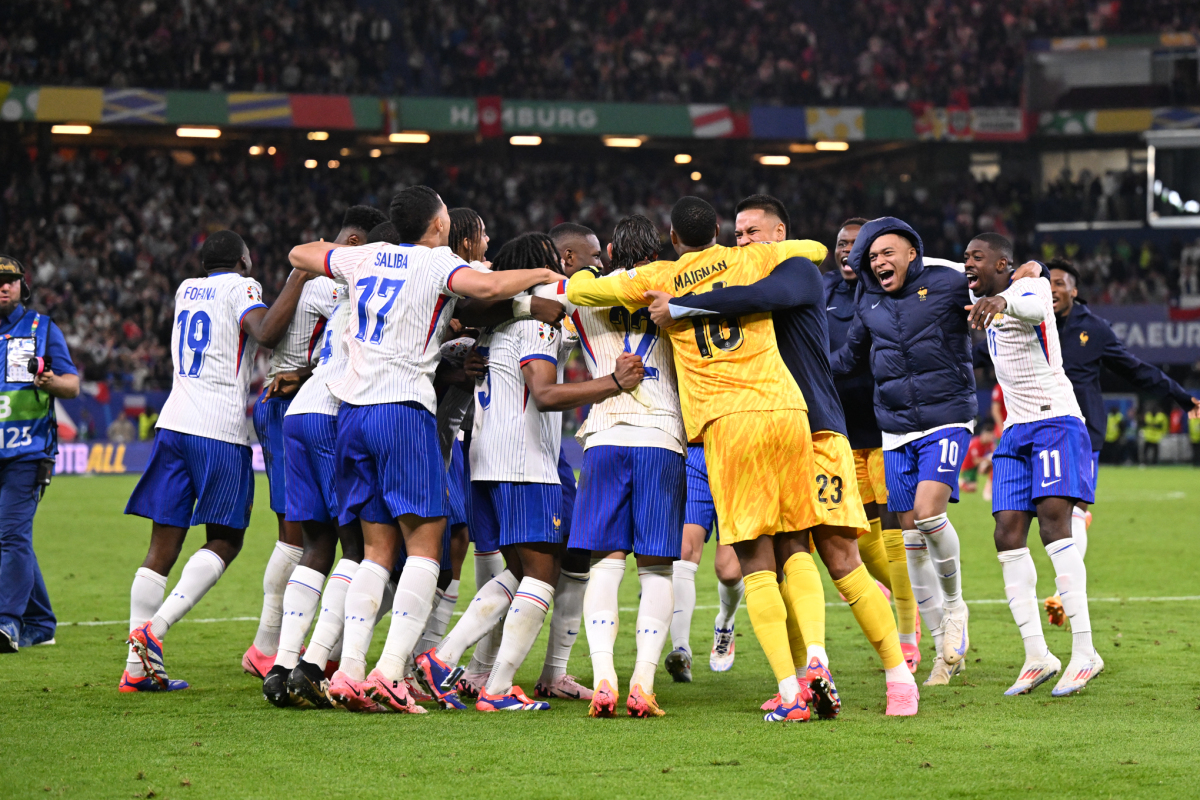 包含法国队逆转葡萄牙队,马龙点燃赛场的词条 包含法国队逆转葡萄牙队,马龙点燃赛场的词条