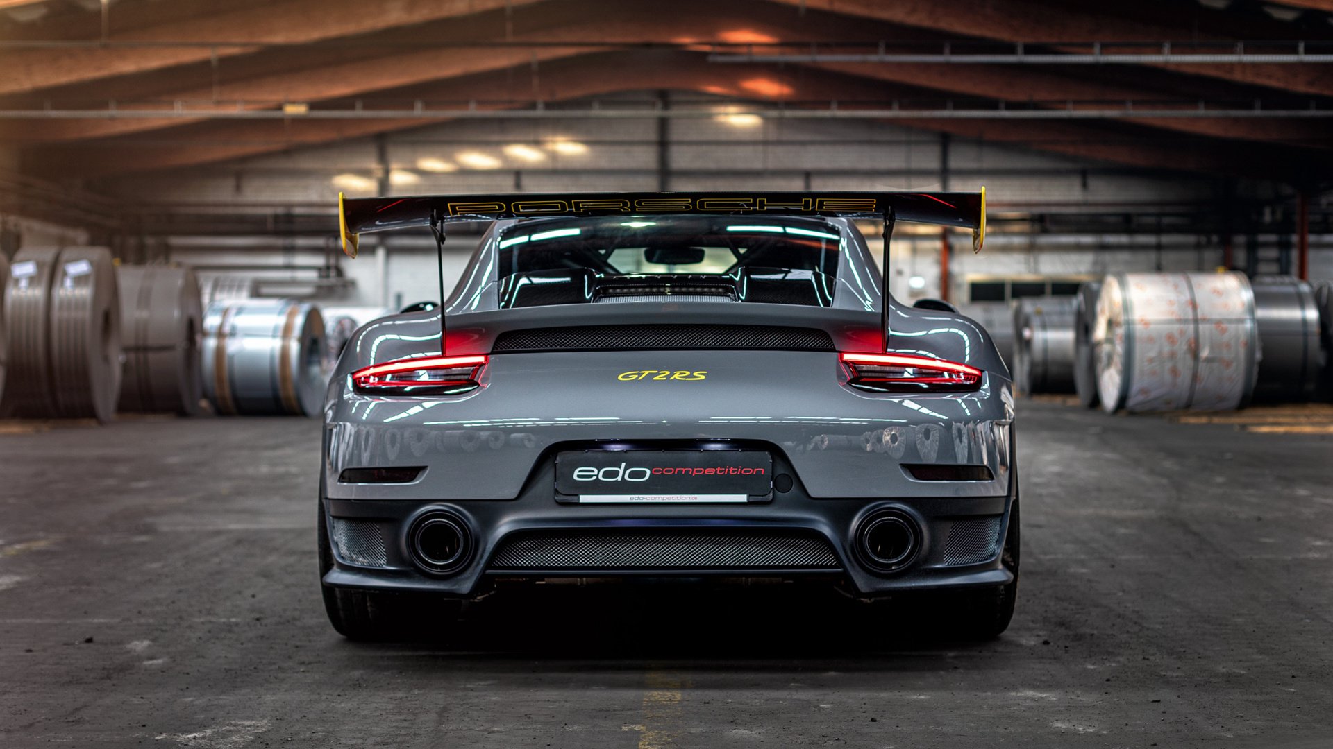 开云体育官网-灰熊对阵开拓者，詹姆斯连续得分拉开差距，展现关键时刻统治力