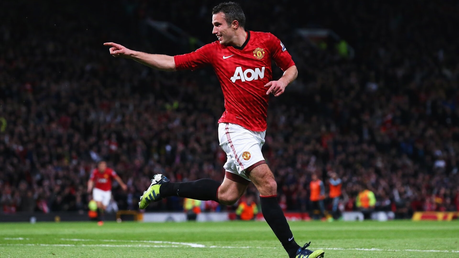 开云平台-欧冠淘汰赛之夜，福克斯状态火热，独步欧洲的致命猎手