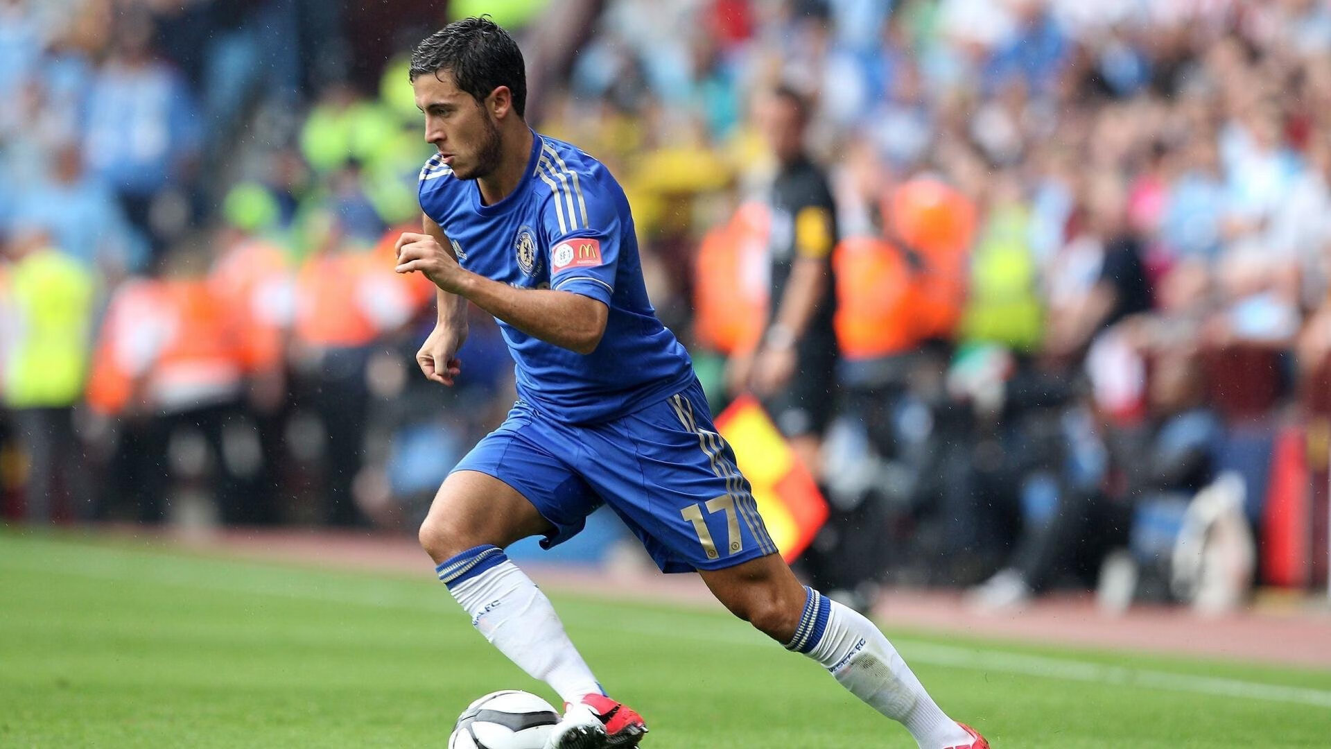 欧冠淘汰赛焦点战，火箭压制湖人，当篮球遇见足球的战术交响