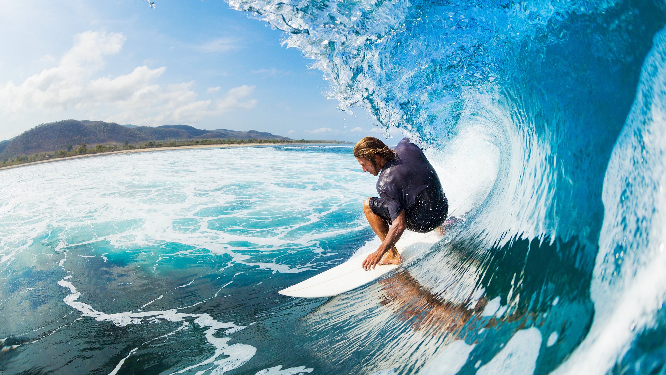 当翡翠绿遇上黄河黄，英格拉姆的稳定艺术与跨文化篮球对话